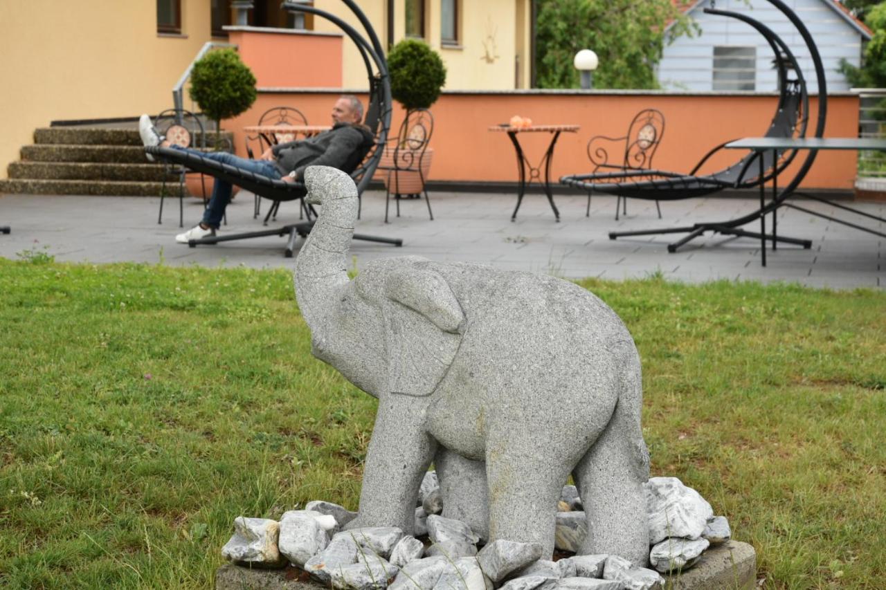 Wohlfuehlhotel Sonnengarten Uberlingen Bagian luar foto
